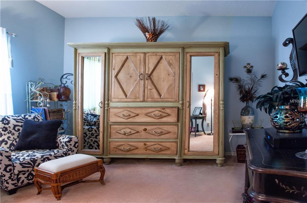 5497 OAKRIDGE DRIVE, PALM HARBOR, Florida 34685, 4 Bedrooms Bedrooms, 8 Rooms Rooms,3 BathroomsBathrooms,Residential,For sale,OAKRIDGE,U7840694