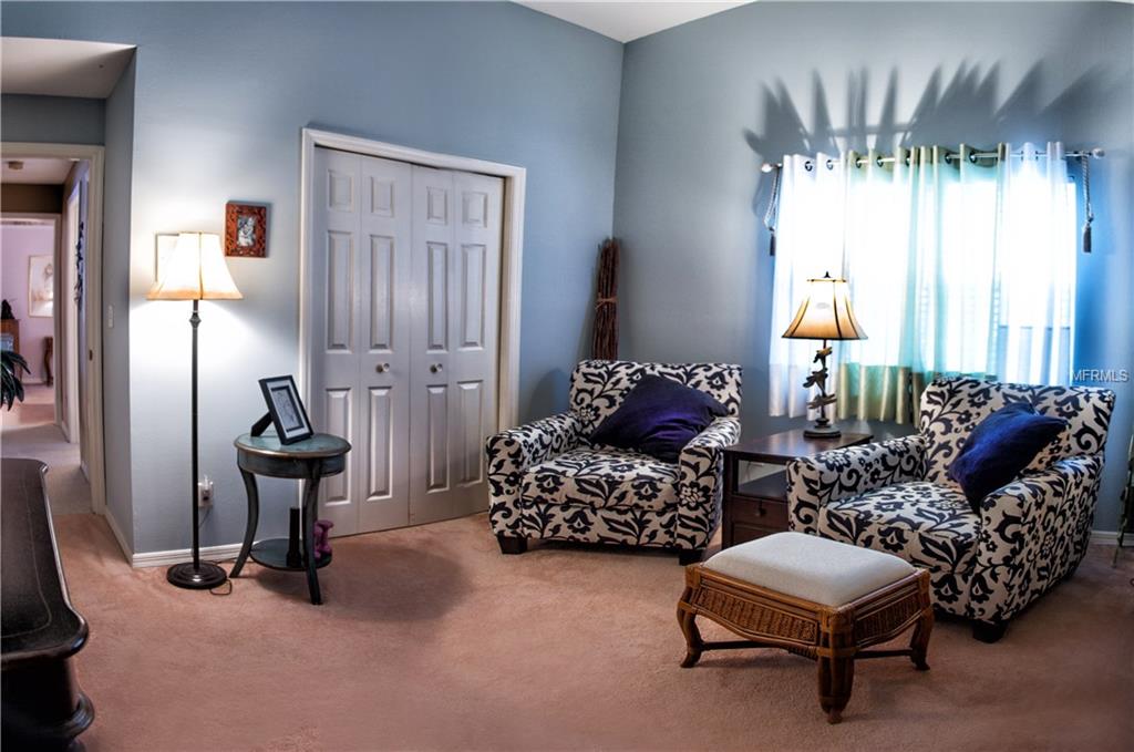 5497 OAKRIDGE DRIVE, PALM HARBOR, Florida 34685, 4 Bedrooms Bedrooms, 8 Rooms Rooms,3 BathroomsBathrooms,Residential,For sale,OAKRIDGE,U7840694