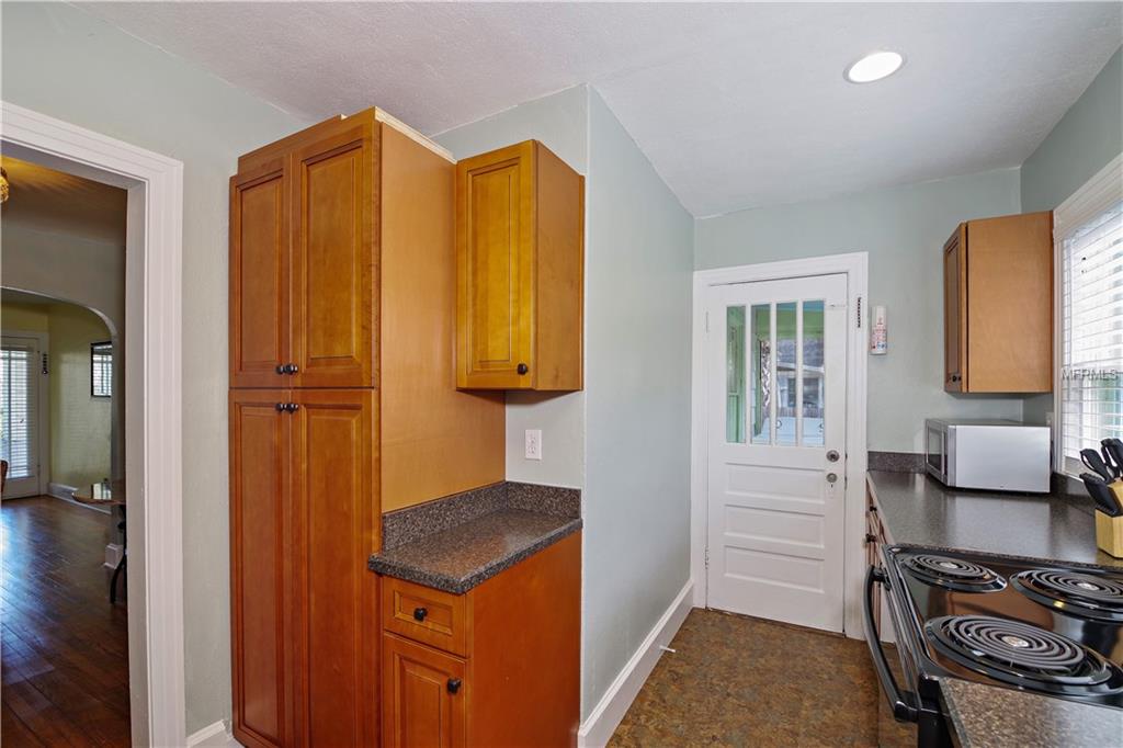 1506 ILLINOIS STREET, ORLANDO, Florida 32803, 2 Bedrooms Bedrooms, 5 Rooms Rooms,1 BathroomBathrooms,Residential,For sale,ILLINOIS,O5559059