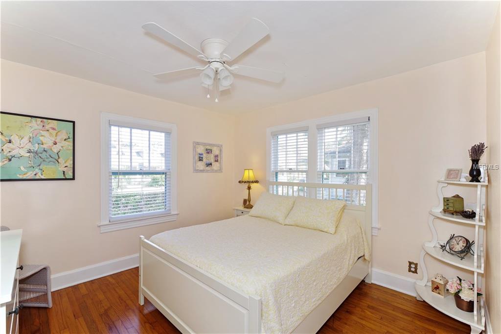 1506 ILLINOIS STREET, ORLANDO, Florida 32803, 2 Bedrooms Bedrooms, 5 Rooms Rooms,1 BathroomBathrooms,Residential,For sale,ILLINOIS,O5559059