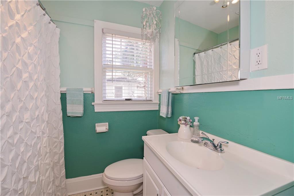 1506 ILLINOIS STREET, ORLANDO, Florida 32803, 2 Bedrooms Bedrooms, 5 Rooms Rooms,1 BathroomBathrooms,Residential,For sale,ILLINOIS,O5559059