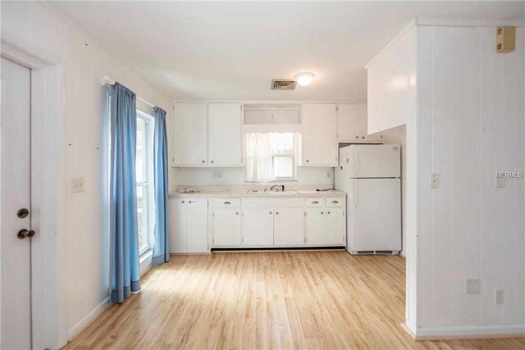 7613 FLAME FLOWER LANE, LAKE WALES, Florida 33898, 4 Bedrooms Bedrooms, 9 Rooms Rooms,3 BathroomsBathrooms,Residential,For sale,FLAME FLOWER,P4718889