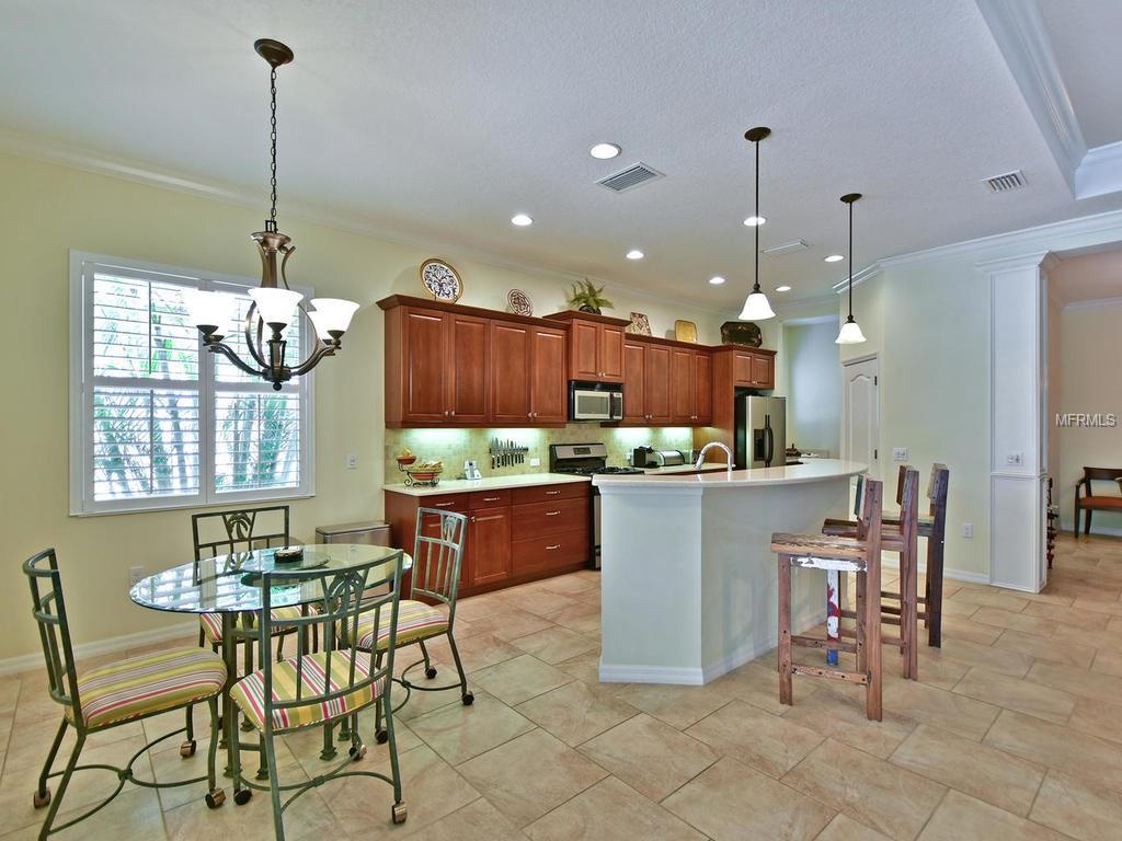 7228 LISMORE COURT, LAKEWOOD RANCH, Florida 34202, 3 Bedrooms Bedrooms, 6 Rooms Rooms,2 BathroomsBathrooms,Residential,For sale,LISMORE,A4209490