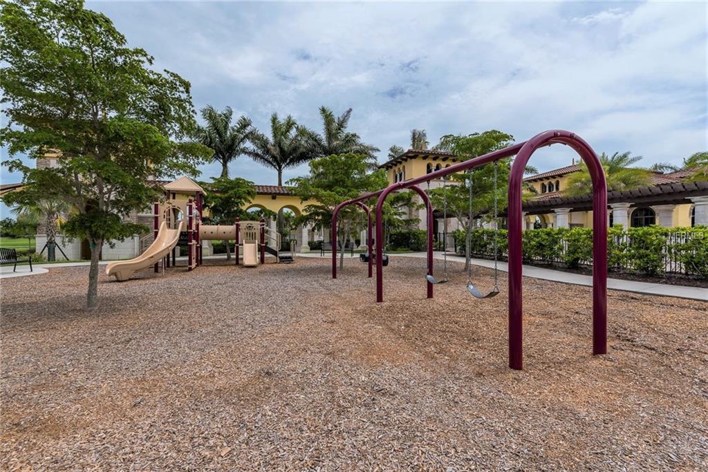 20308 REALE CIRCLE, VENICE, Florida 34293, 4 Bedrooms Bedrooms, 8 Rooms Rooms,2 BathroomsBathrooms,Residential,For sale,REALE,N5916348