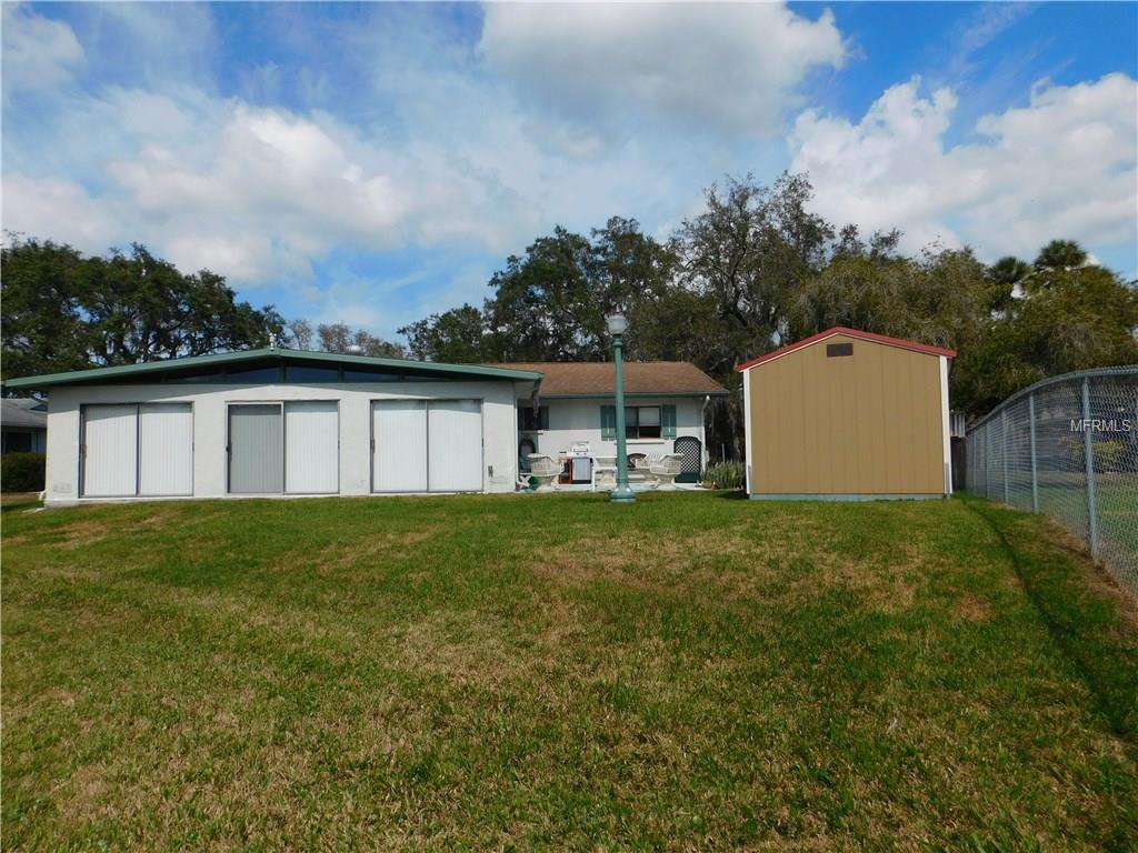 8205 WOODLAWN CIRCLE S, PALMETTO, Florida 34221, 3 Bedrooms Bedrooms, 6 Rooms Rooms,2 BathroomsBathrooms,Residential,For sale,WOODLAWN,T2928233