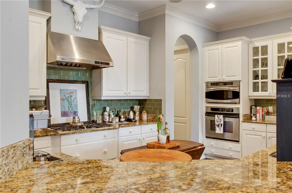 1931 FLORESTA VIEW DRIVE, TAMPA, Florida 33618, 5 Bedrooms Bedrooms, 9 Rooms Rooms,4 BathroomsBathrooms,Residential,For sale,FLORESTA VIEW,T2928364