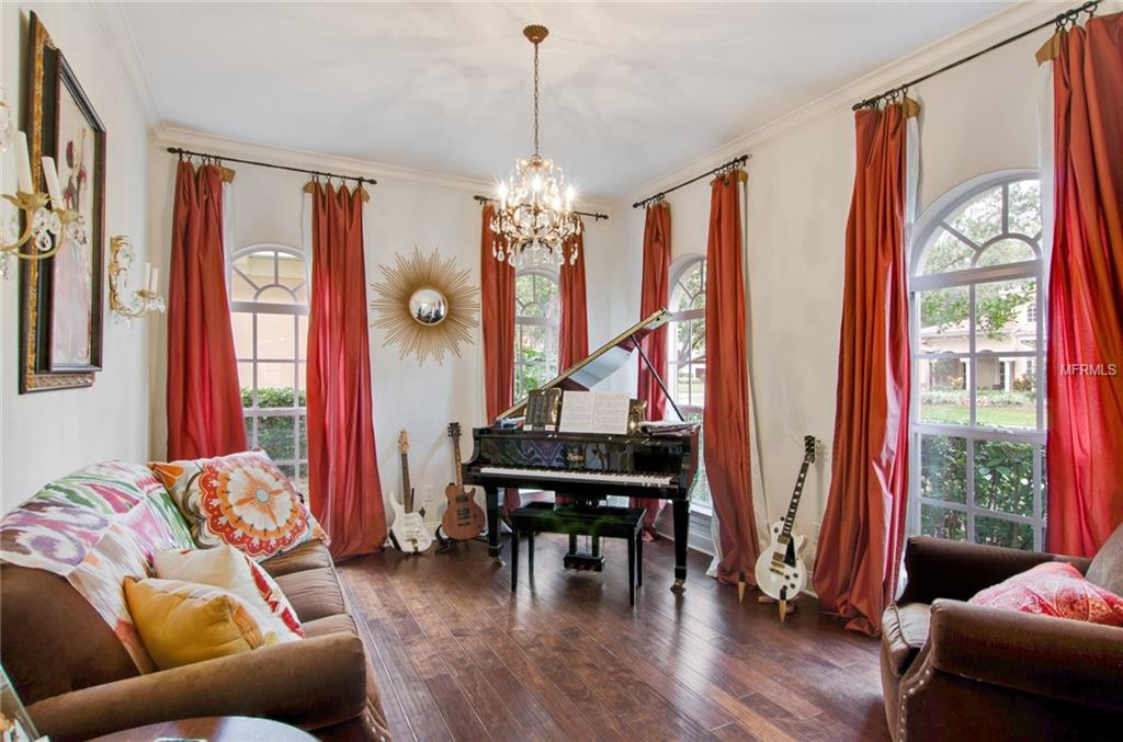 1931 FLORESTA VIEW DRIVE, TAMPA, Florida 33618, 5 Bedrooms Bedrooms, 9 Rooms Rooms,4 BathroomsBathrooms,Residential,For sale,FLORESTA VIEW,T2928364