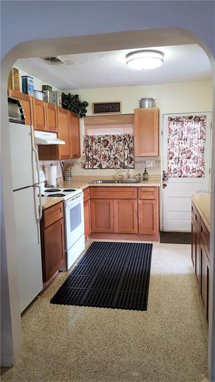 1919 LAKEWOOD DRIVE, CLEARWATER, Florida 33763, 3 Bedrooms Bedrooms, 5 Rooms Rooms,1 BathroomBathrooms,Residential,For sale,LAKEWOOD,U7847411