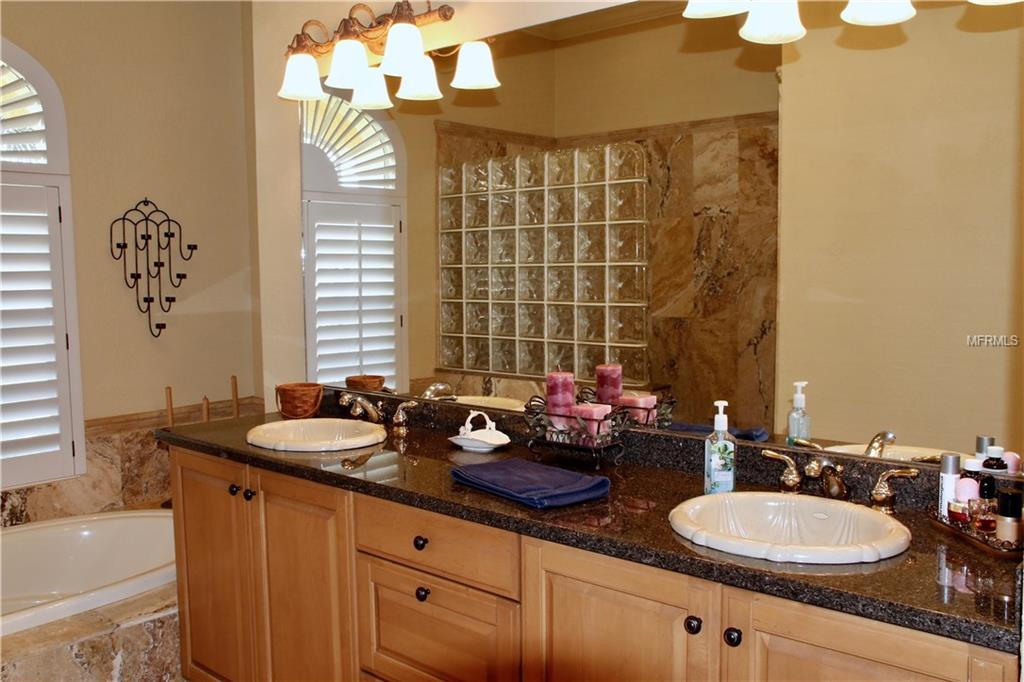 11912 MARBLEHEAD DRIVE, TAMPA, Florida 33626, 4 Bedrooms Bedrooms, 11 Rooms Rooms,3 BathroomsBathrooms,Residential,For sale,MARBLEHEAD,T2928365