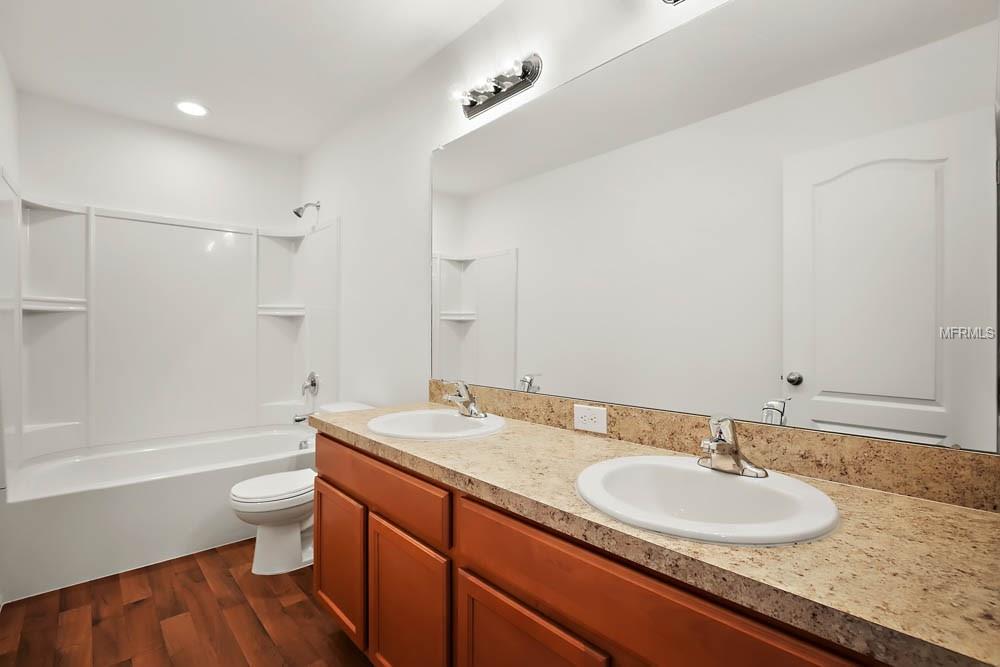 750 CHATHAM WALK DRIVE, RUSKIN, Florida 33570, 5 Bedrooms Bedrooms, 9 Rooms Rooms,2 BathroomsBathrooms,Residential,For sale,CHATHAM WALK,T2928483