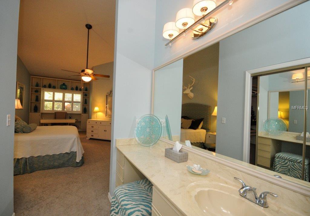 SARASOTA, Florida 34231, 3 Bedrooms Bedrooms, 6 Rooms Rooms,2 BathroomsBathrooms,Residential,For sale,A4175607