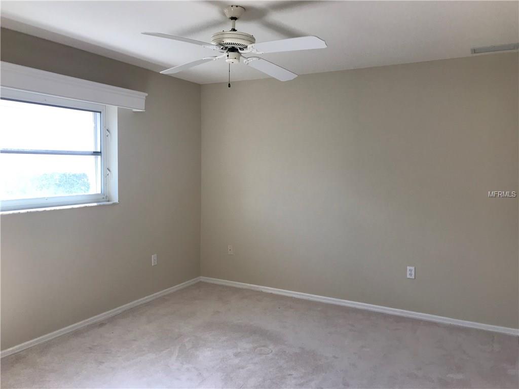 550 SILK OAK DRIVE, VENICE, Florida 34293, 3 Bedrooms Bedrooms, 8 Rooms Rooms,2 BathroomsBathrooms,Residential,For sale,SILK OAK,N5915207