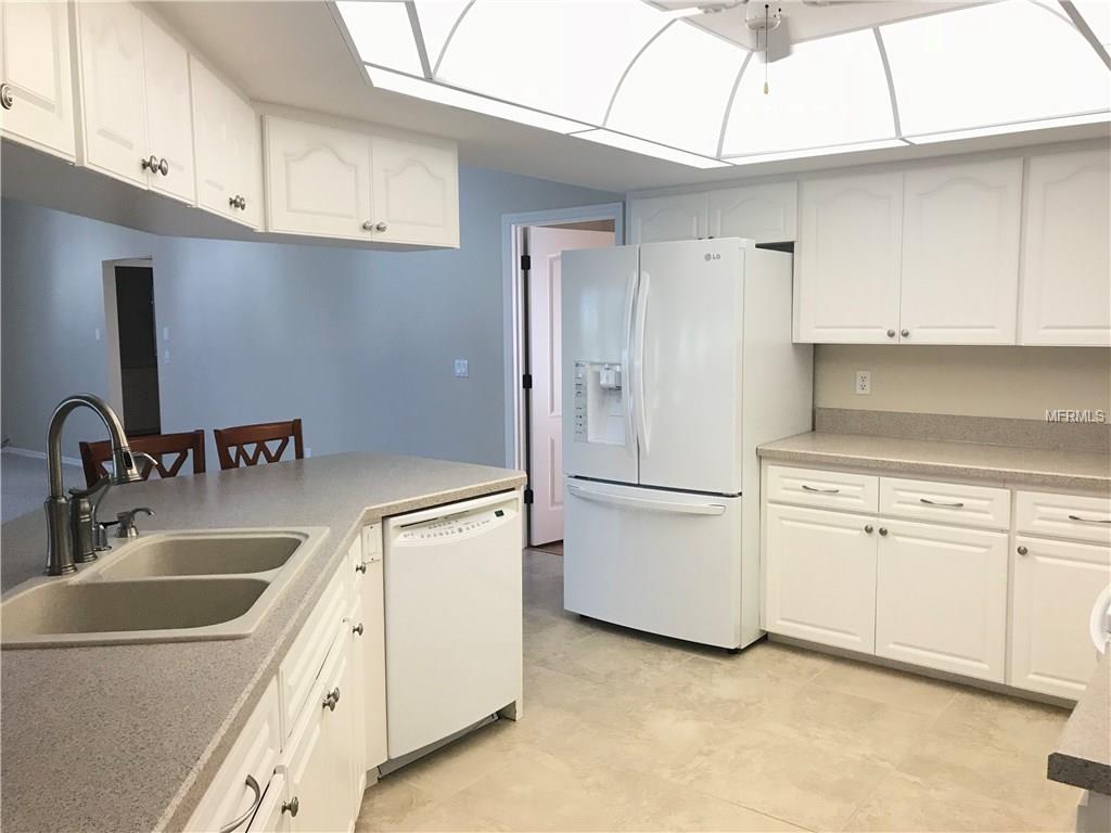 550 SILK OAK DRIVE, VENICE, Florida 34293, 3 Bedrooms Bedrooms, 8 Rooms Rooms,2 BathroomsBathrooms,Residential,For sale,SILK OAK,N5915207