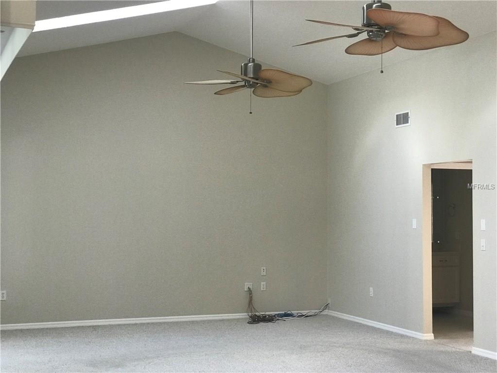 550 SILK OAK DRIVE, VENICE, Florida 34293, 3 Bedrooms Bedrooms, 8 Rooms Rooms,2 BathroomsBathrooms,Residential,For sale,SILK OAK,N5915207