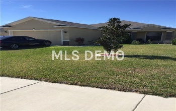 DUNDEE, Florida 33838, 3 Bedrooms Bedrooms, 6 Rooms Rooms,2 BathroomsBathrooms,Residential,For sale,S4856732
