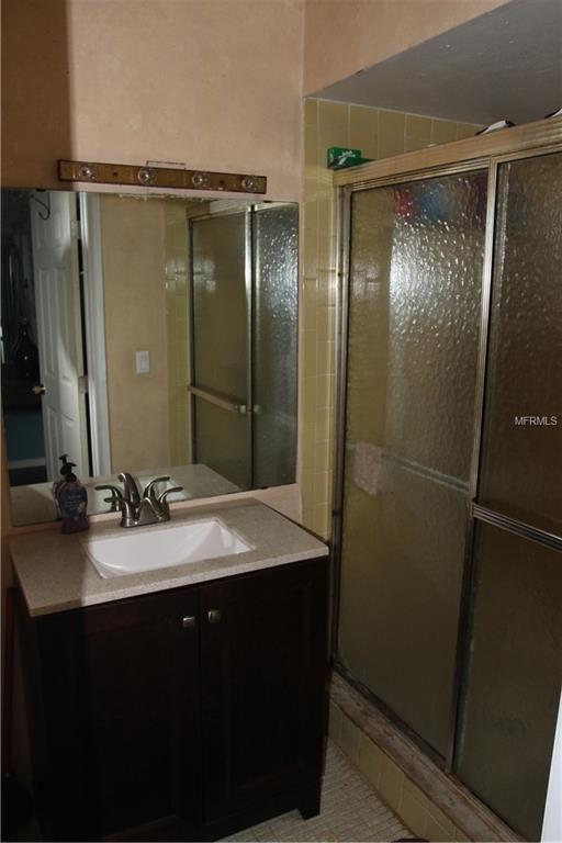 107 ARDSDALE COURT, LONGWOOD, Florida 32750, 4 Bedrooms Bedrooms, 8 Rooms Rooms,2 BathroomsBathrooms,Residential,For sale,ARDSDALE,O5560616