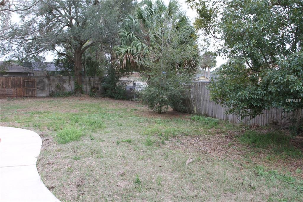 107 ARDSDALE COURT, LONGWOOD, Florida 32750, 4 Bedrooms Bedrooms, 8 Rooms Rooms,2 BathroomsBathrooms,Residential,For sale,ARDSDALE,O5560616