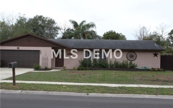 107 ARDSDALE COURT, LONGWOOD, Florida 32750, 4 Bedrooms Bedrooms, 8 Rooms Rooms,2 BathroomsBathrooms,Residential,For sale,ARDSDALE,O5560616