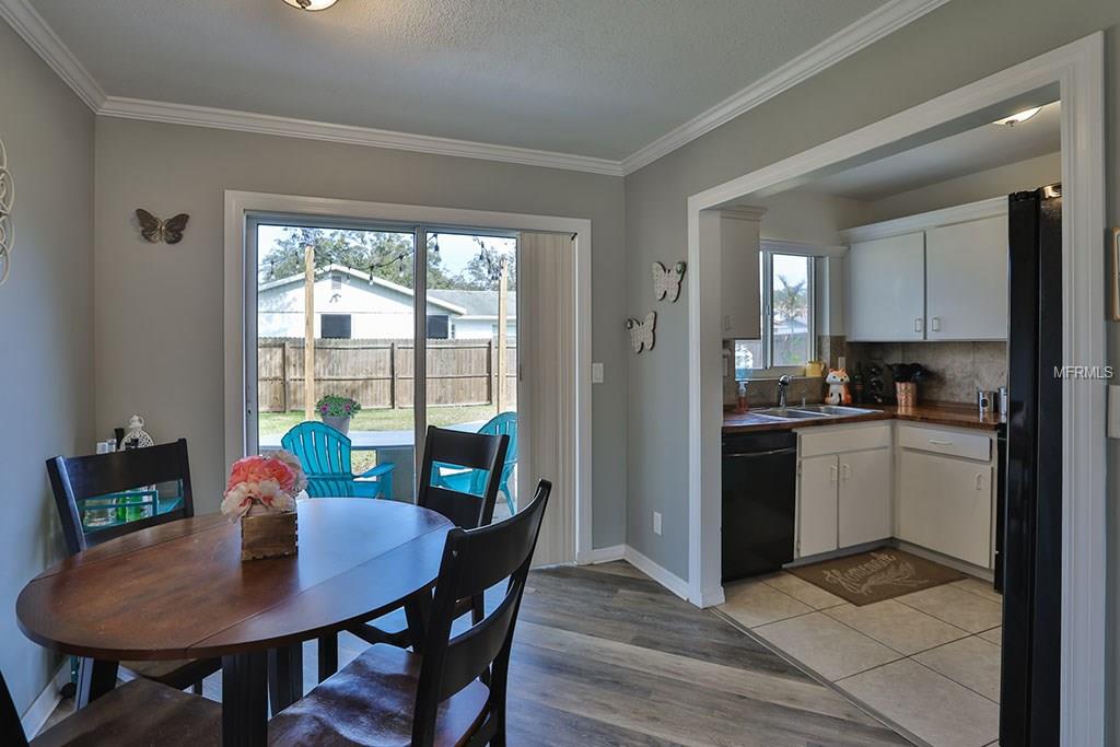 1556 HUNTINGTON LANE, CLEARWATER, Florida 33755, 3 Bedrooms Bedrooms, 5 Rooms Rooms,2 BathroomsBathrooms,Residential,For sale,HUNTINGTON,T2928234