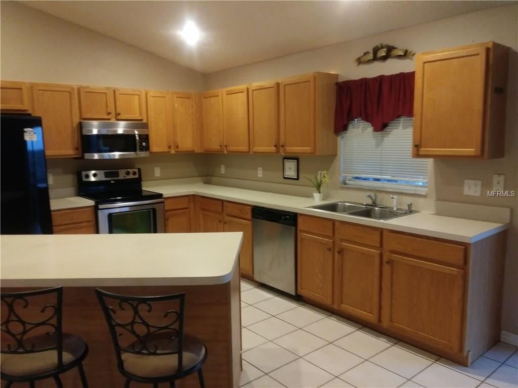 5024 PINE NEEDLE DRIVE, MASCOTTE, Florida 34753, 3 Bedrooms Bedrooms, 3 Rooms Rooms,2 BathroomsBathrooms,Residential,For sale,PINE NEEDLE,T2928366