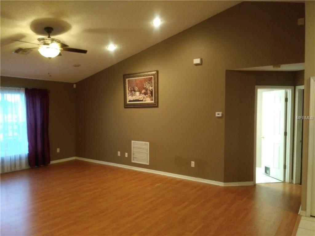 5024 PINE NEEDLE DRIVE, MASCOTTE, Florida 34753, 3 Bedrooms Bedrooms, 3 Rooms Rooms,2 BathroomsBathrooms,Residential,For sale,PINE NEEDLE,T2928366