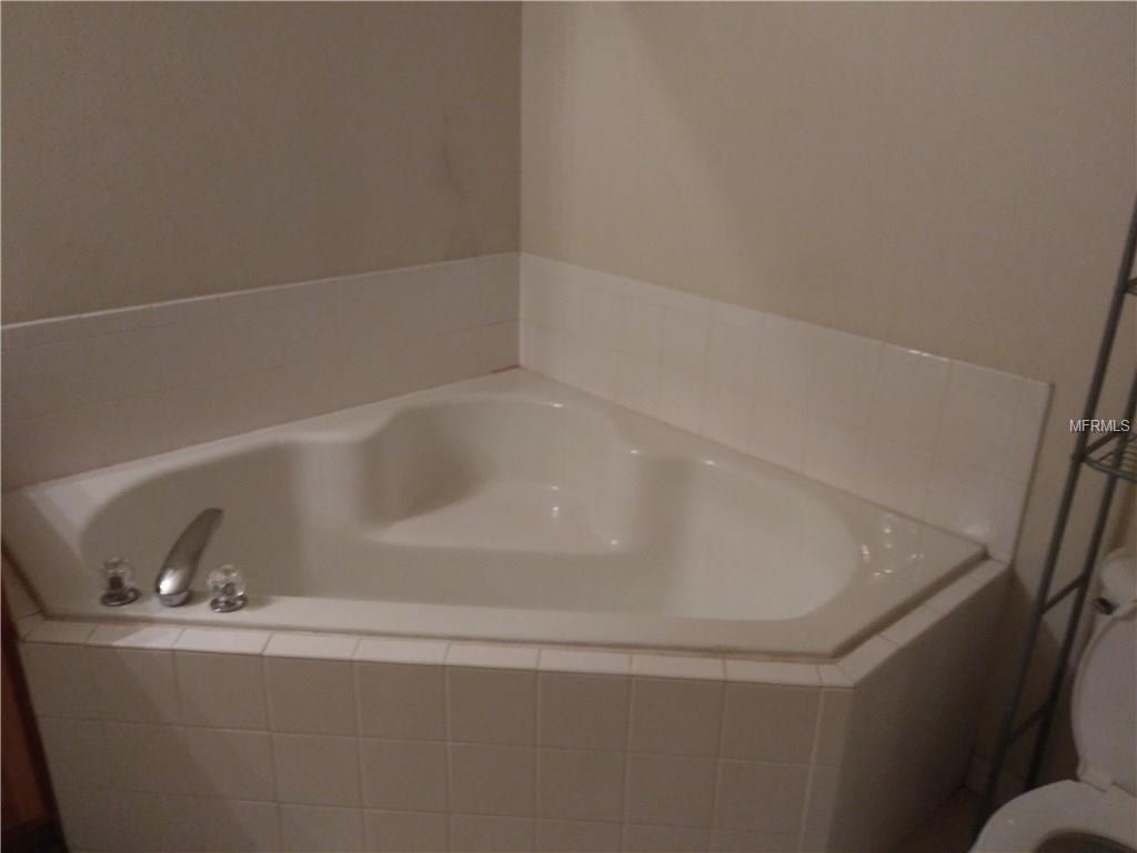 5024 PINE NEEDLE DRIVE, MASCOTTE, Florida 34753, 3 Bedrooms Bedrooms, 3 Rooms Rooms,2 BathroomsBathrooms,Residential,For sale,PINE NEEDLE,T2928366