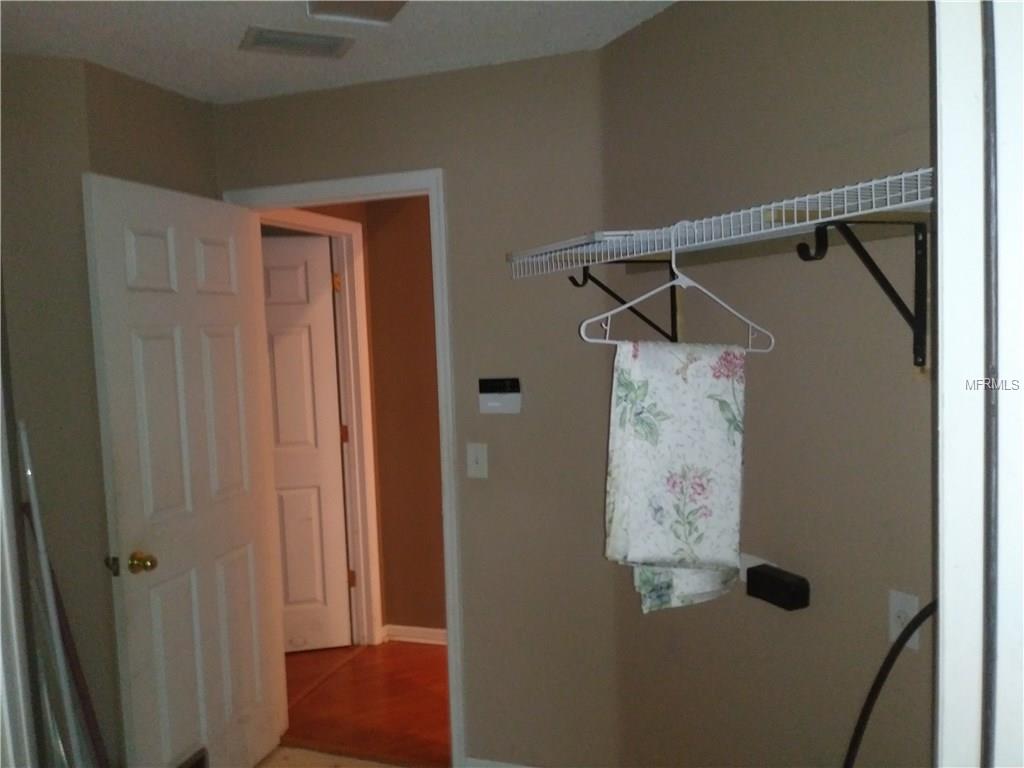 5024 PINE NEEDLE DRIVE, MASCOTTE, Florida 34753, 3 Bedrooms Bedrooms, 3 Rooms Rooms,2 BathroomsBathrooms,Residential,For sale,PINE NEEDLE,T2928366