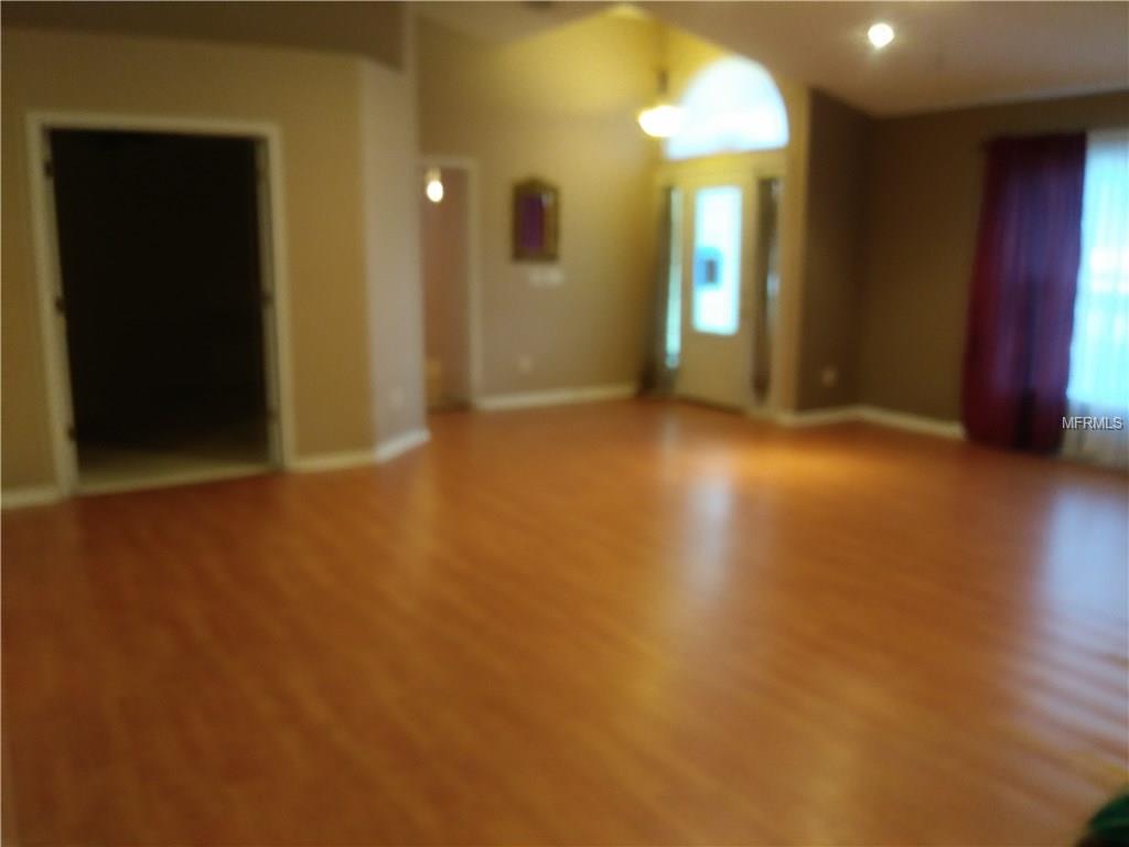 5024 PINE NEEDLE DRIVE, MASCOTTE, Florida 34753, 3 Bedrooms Bedrooms, 3 Rooms Rooms,2 BathroomsBathrooms,Residential,For sale,PINE NEEDLE,T2928366