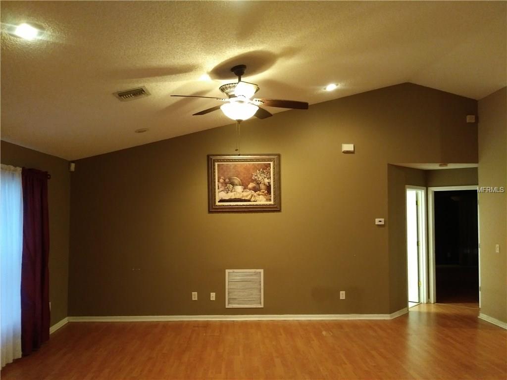 5024 PINE NEEDLE DRIVE, MASCOTTE, Florida 34753, 3 Bedrooms Bedrooms, 3 Rooms Rooms,2 BathroomsBathrooms,Residential,For sale,PINE NEEDLE,T2928366