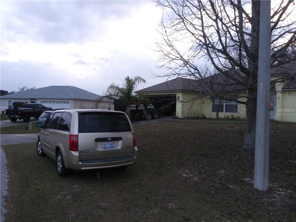 5024 PINE NEEDLE DRIVE, MASCOTTE, Florida 34753, 3 Bedrooms Bedrooms, 3 Rooms Rooms,2 BathroomsBathrooms,Residential,For sale,PINE NEEDLE,T2928366