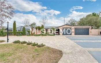 5252 KEYSVILLE AVENUE, SPRING HILL, Florida 34608, 3 Bedrooms Bedrooms, 8 Rooms Rooms,2 BathroomsBathrooms,Residential,For sale,KEYSVILLE,W7637849