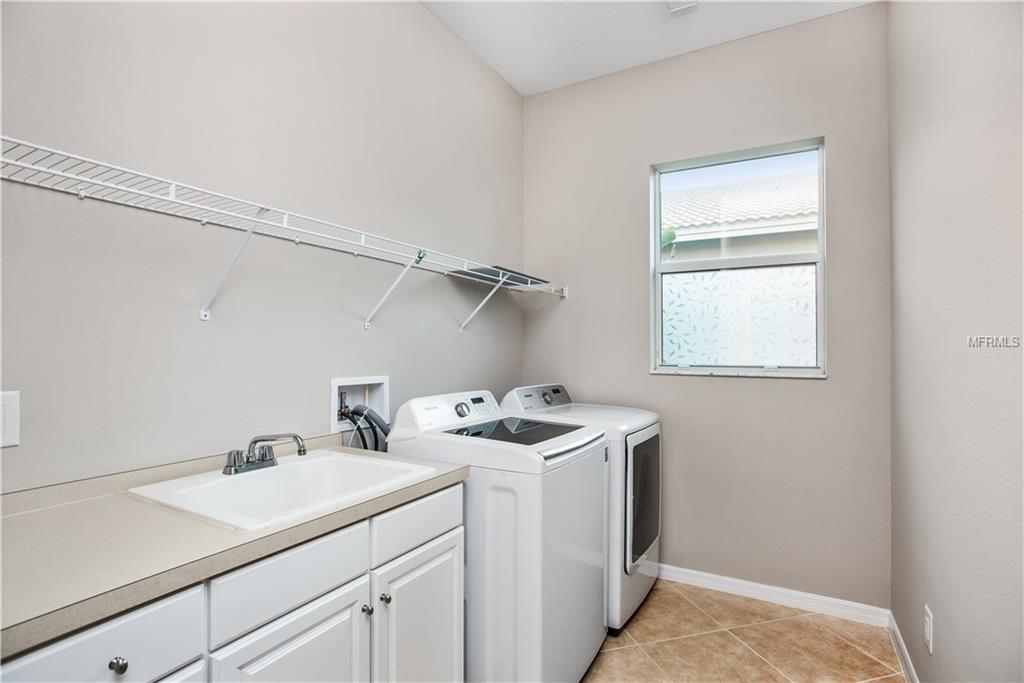 15845 COBBLE MILL DRIVE, WIMAUMA, Florida 33598, 3 Bedrooms Bedrooms, 7 Rooms Rooms,2 BathroomsBathrooms,Residential,For sale,COBBLE MILL,T2906039