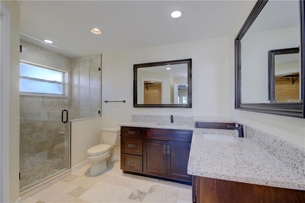 310 PALM ISLAND SE, CLEARWATER BEACH, Florida 33767, 4 Bedrooms Bedrooms, 4 Rooms Rooms,3 BathroomsBathrooms,Residential,For sale,PALM,U7837893