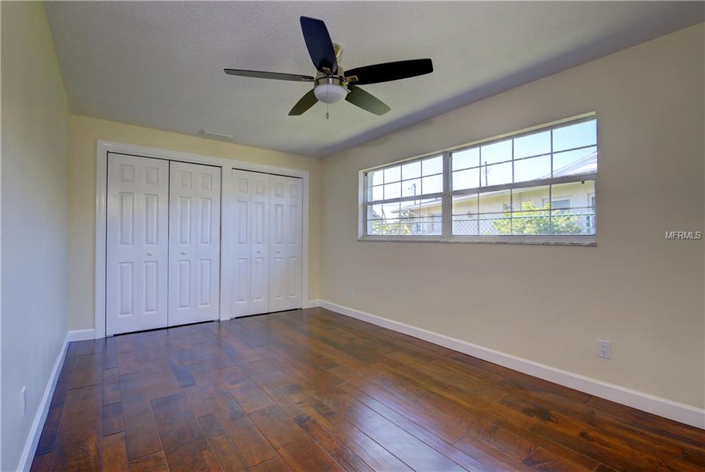 310 PALM ISLAND SE, CLEARWATER BEACH, Florida 33767, 4 Bedrooms Bedrooms, 4 Rooms Rooms,3 BathroomsBathrooms,Residential,For sale,PALM,U7837893