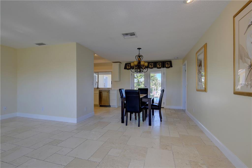 310 PALM ISLAND SE, CLEARWATER BEACH, Florida 33767, 4 Bedrooms Bedrooms, 4 Rooms Rooms,3 BathroomsBathrooms,Residential,For sale,PALM,U7837893