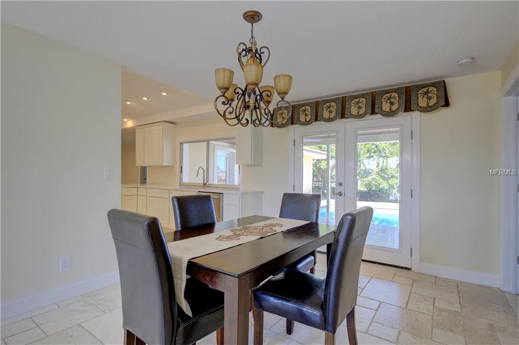 310 PALM ISLAND SE, CLEARWATER BEACH, Florida 33767, 4 Bedrooms Bedrooms, 4 Rooms Rooms,3 BathroomsBathrooms,Residential,For sale,PALM,U7837893