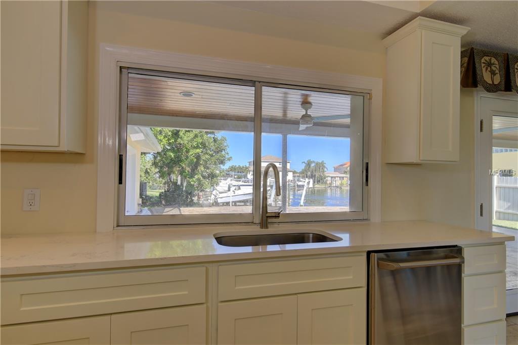 310 PALM ISLAND SE, CLEARWATER BEACH, Florida 33767, 4 Bedrooms Bedrooms, 4 Rooms Rooms,3 BathroomsBathrooms,Residential,For sale,PALM,U7837893