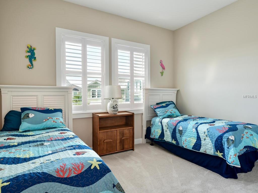 327 COMPASS POINT DRIVE, BRADENTON, Florida 34209, 3 Bedrooms Bedrooms, 9 Rooms Rooms,3 BathroomsBathrooms,Residential,For sale,COMPASS POINT,A4202434