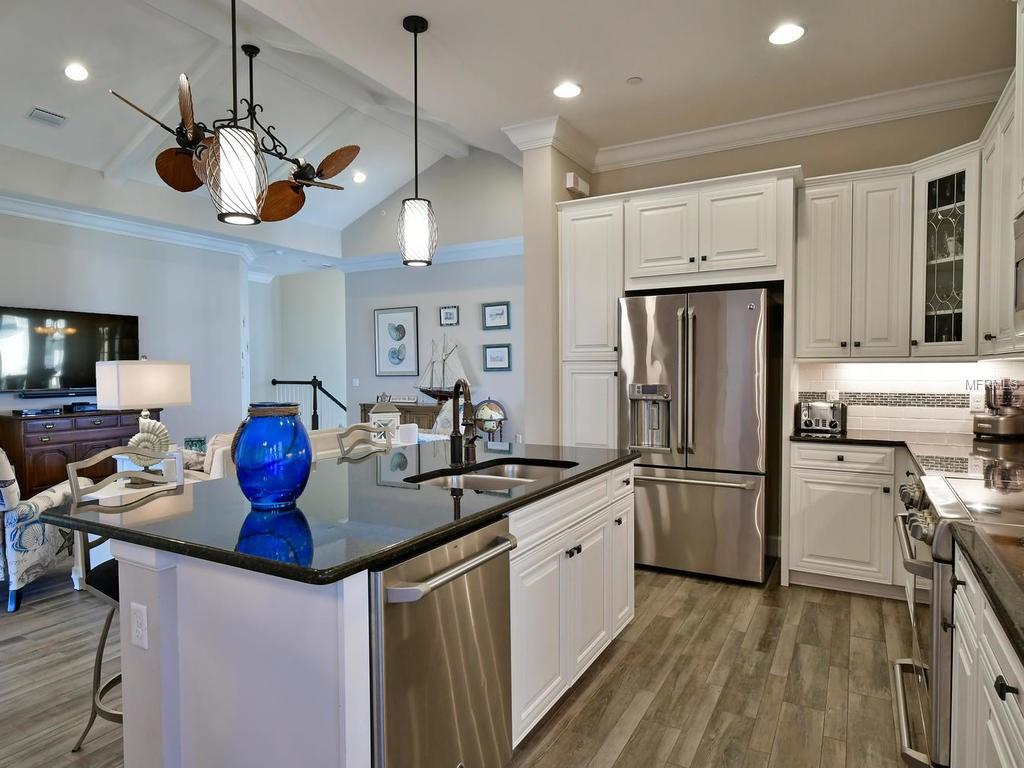 327 COMPASS POINT DRIVE, BRADENTON, Florida 34209, 3 Bedrooms Bedrooms, 9 Rooms Rooms,3 BathroomsBathrooms,Residential,For sale,COMPASS POINT,A4202434