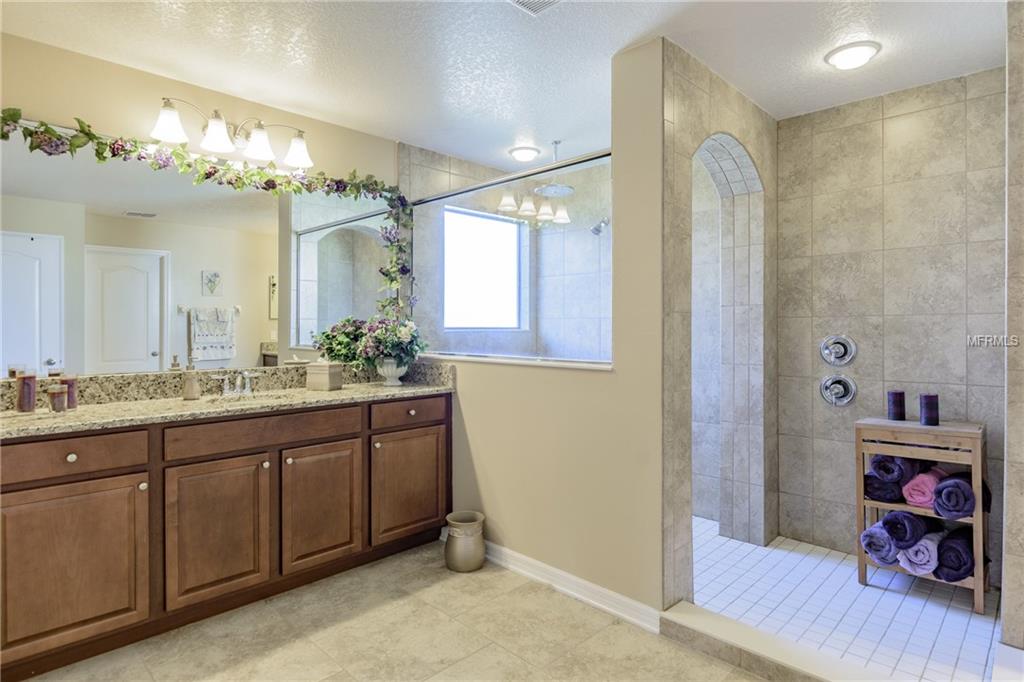 4284 BUGLE STREET, CLERMONT, Florida 34711, 5 Bedrooms Bedrooms, 9 Rooms Rooms,4 BathroomsBathrooms,Residential,For sale,BUGLE,O5558307