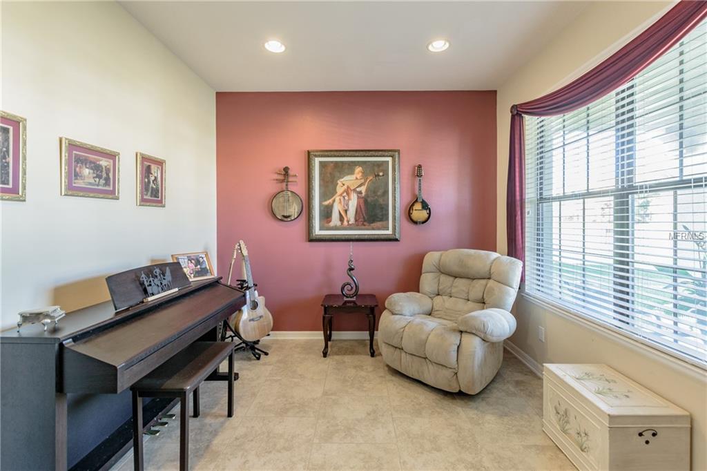 4284 BUGLE STREET, CLERMONT, Florida 34711, 5 Bedrooms Bedrooms, 9 Rooms Rooms,4 BathroomsBathrooms,Residential,For sale,BUGLE,O5558307