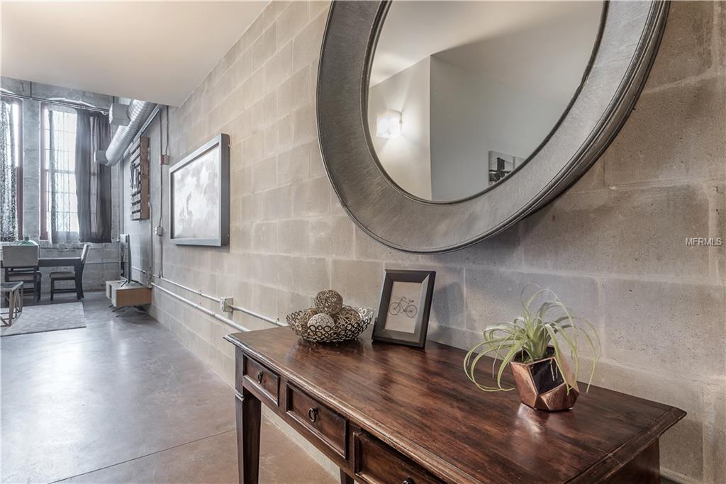 2001 E 2ND AVENUE, TAMPA, Florida 33605, 1 Bedroom Bedrooms, 4 Rooms Rooms,1 BathroomBathrooms,Residential,For sale,2ND,T2926807