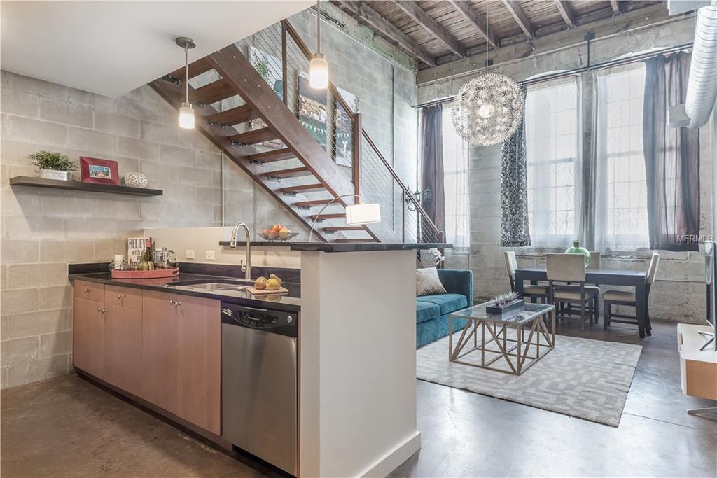 2001 E 2ND AVENUE, TAMPA, Florida 33605, 1 Bedroom Bedrooms, 4 Rooms Rooms,1 BathroomBathrooms,Residential,For sale,2ND,T2926807