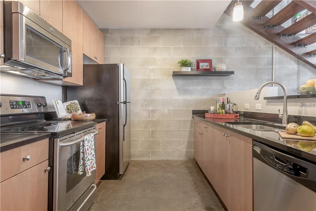 2001 E 2ND AVENUE, TAMPA, Florida 33605, 1 Bedroom Bedrooms, 4 Rooms Rooms,1 BathroomBathrooms,Residential,For sale,2ND,T2926807