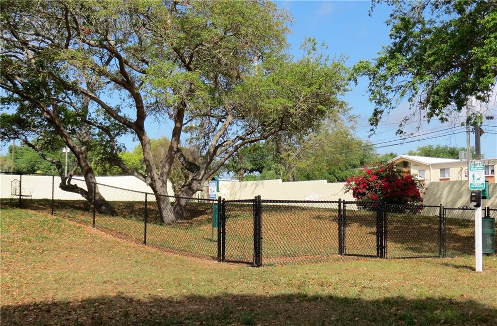 2424 W TAMPA BAY BOULEVARD, TAMPA, Florida 33607, 1 Bedroom Bedrooms, 3 Rooms Rooms,1 BathroomBathrooms,Residential,For sale,TAMPA BAY,T2928235