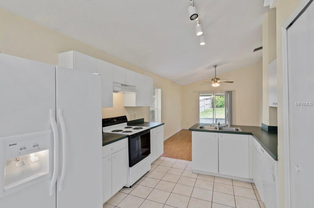 1068 SHEELER HILLS DRIVE, APOPKA, Florida 32703, 3 Bedrooms Bedrooms, 7 Rooms Rooms,2 BathroomsBathrooms,Residential,For sale,SHEELER HILLS,O5561740