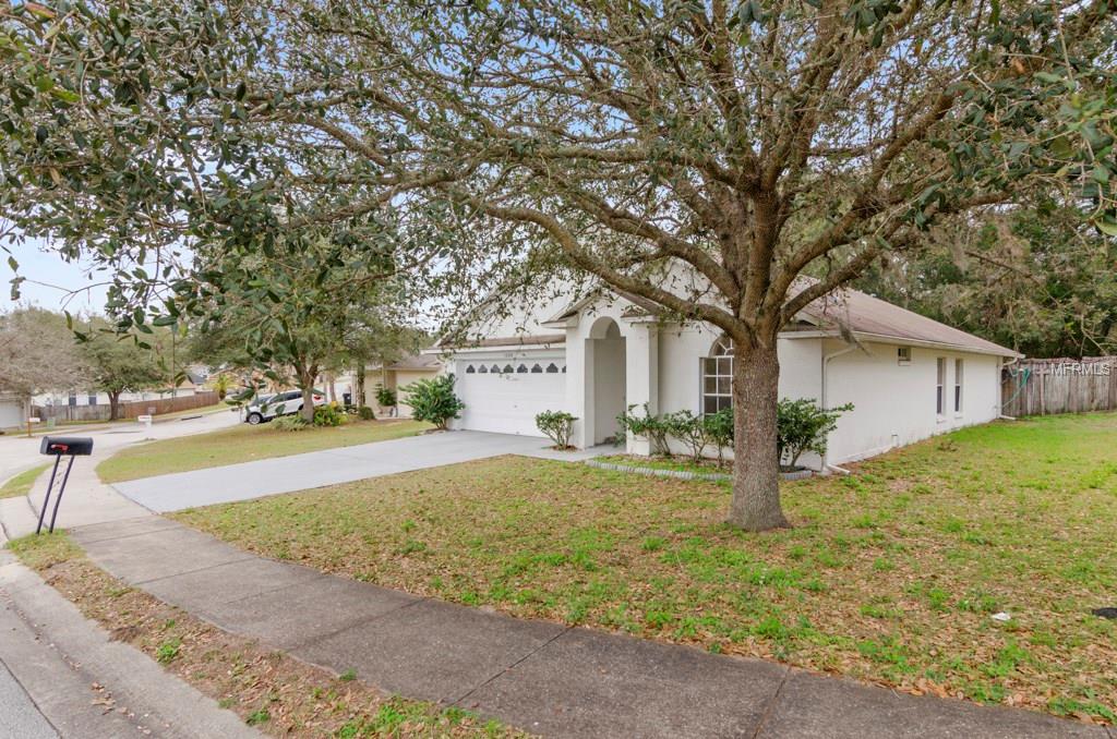 1068 SHEELER HILLS DRIVE, APOPKA, Florida 32703, 3 Bedrooms Bedrooms, 7 Rooms Rooms,2 BathroomsBathrooms,Residential,For sale,SHEELER HILLS,O5561740