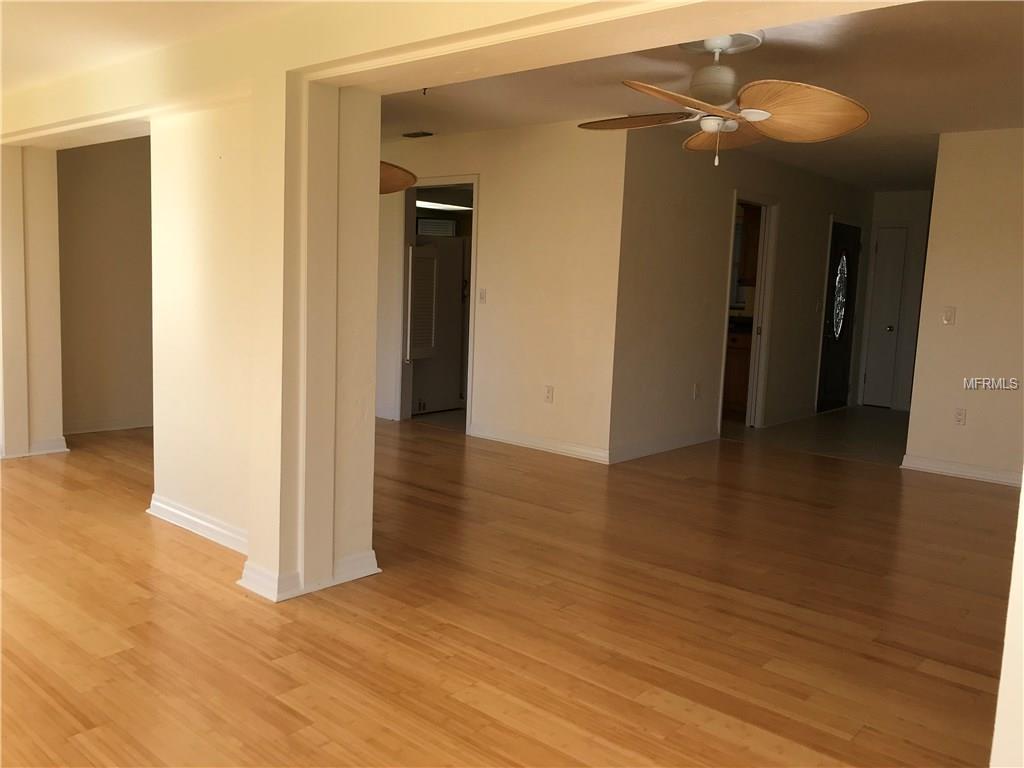 3230 BRUNSWICK LANE, SARASOTA, Florida 34239, 2 Bedrooms Bedrooms, 6 Rooms Rooms,2 BathroomsBathrooms,Residential,For sale,BRUNSWICK,A4175978