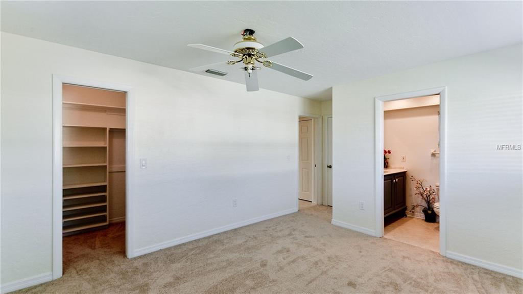 3230 BRUNSWICK LANE, SARASOTA, Florida 34239, 2 Bedrooms Bedrooms, 6 Rooms Rooms,2 BathroomsBathrooms,Residential,For sale,BRUNSWICK,A4175978