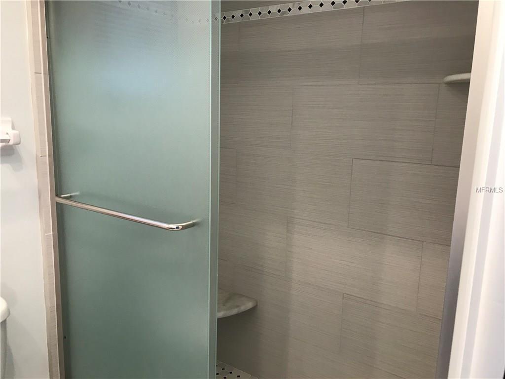 3230 BRUNSWICK LANE, SARASOTA, Florida 34239, 2 Bedrooms Bedrooms, 6 Rooms Rooms,2 BathroomsBathrooms,Residential,For sale,BRUNSWICK,A4175978